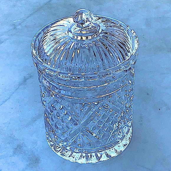 GODINGER DUBLIN BISCUIT BOX JAR WITH LID CRYSTAL NEW IN BOX 4.5 INCH BY 7 INCH - Picture 4 of 8